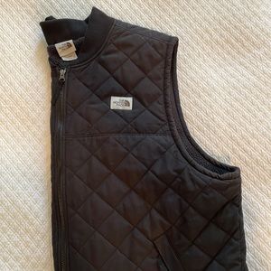 North Face Men’s Quilted Fleece-Lined Vest